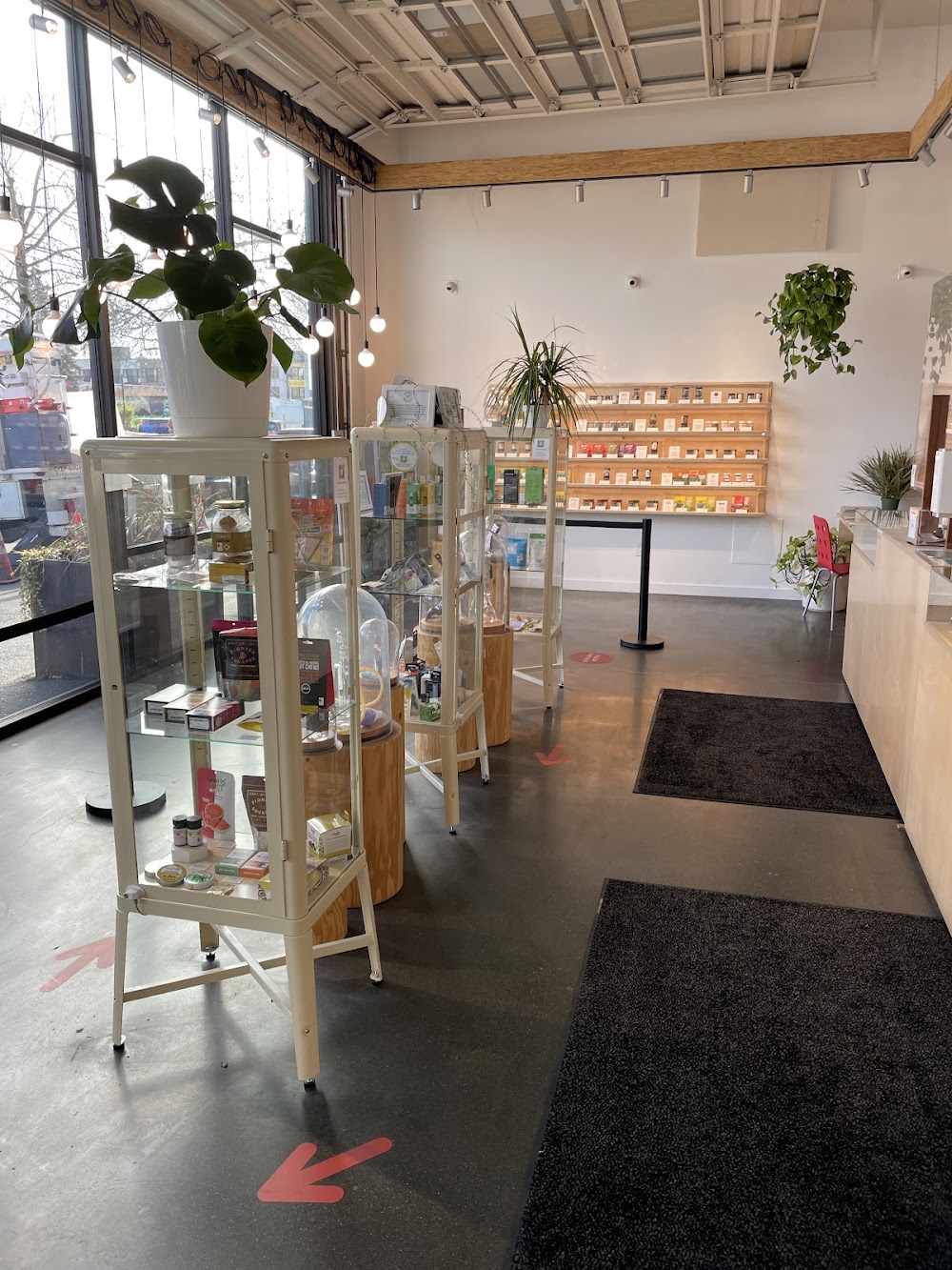Dockside Cannabis photo 4