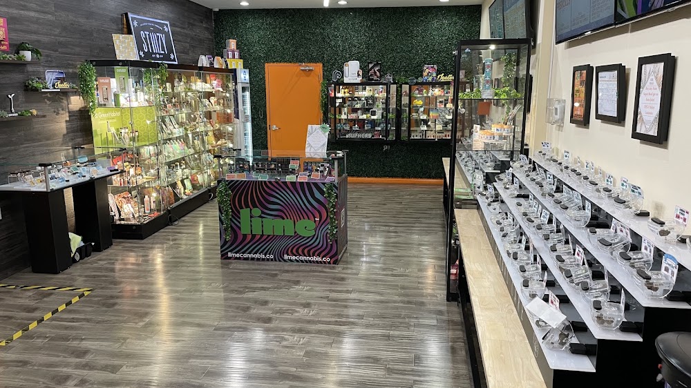 Eaze Weed Delivery & Dispensary Van Nuys photo 4