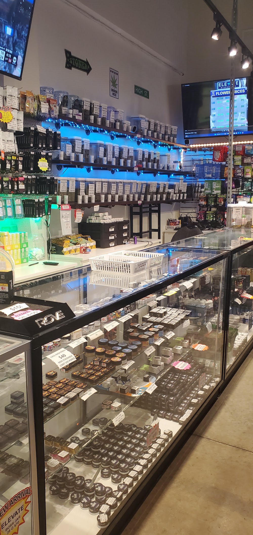 Elevate Dispensary Smoke Shop - Bethany Now Open photo 5