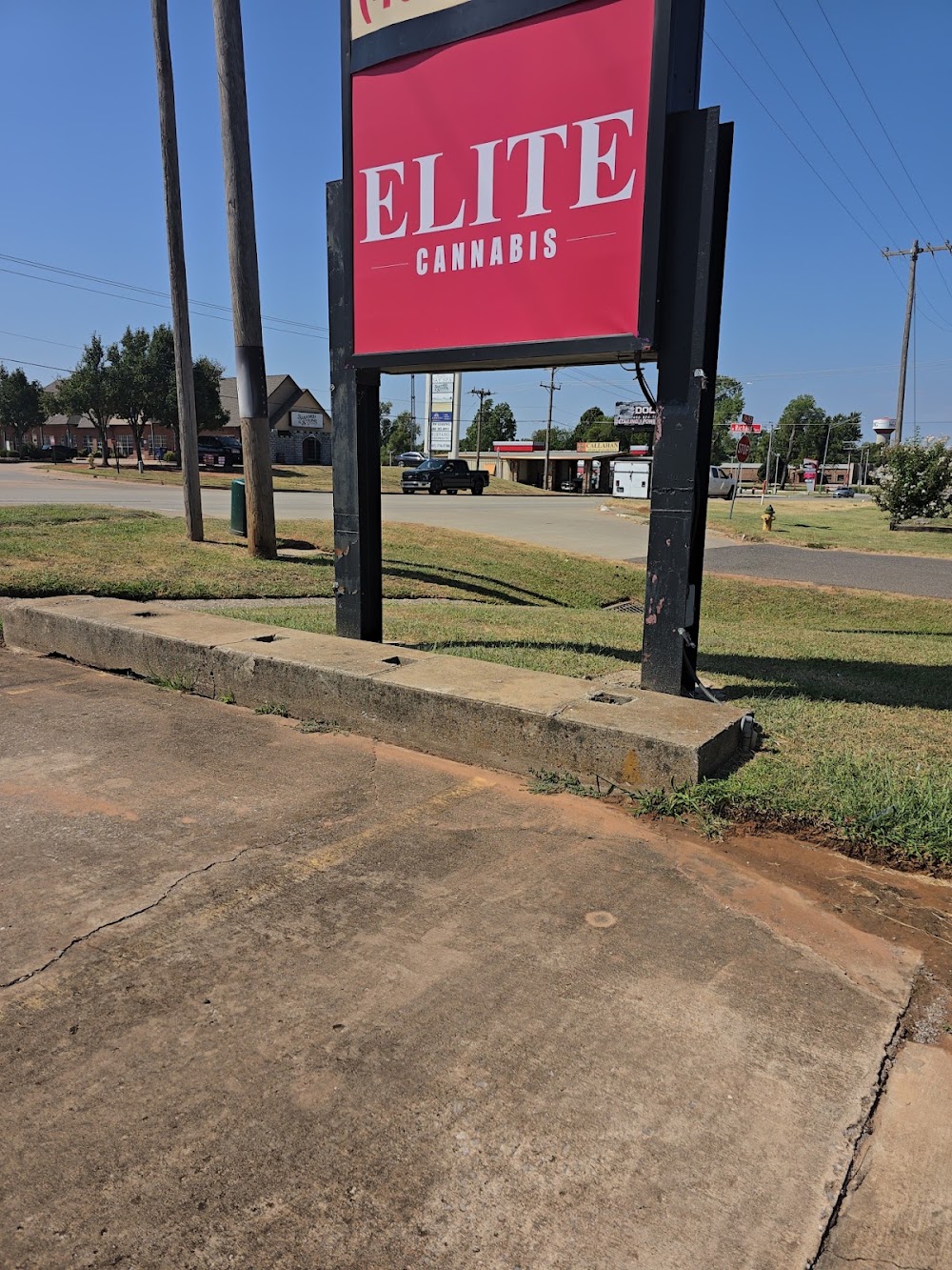 Elite Dispensary Mustang By Okie Wonderland - Now Open! photo 2