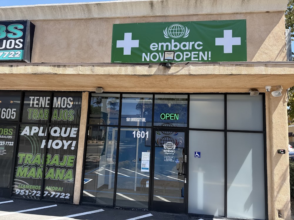 Embarc Riverside - University Ave photo 1