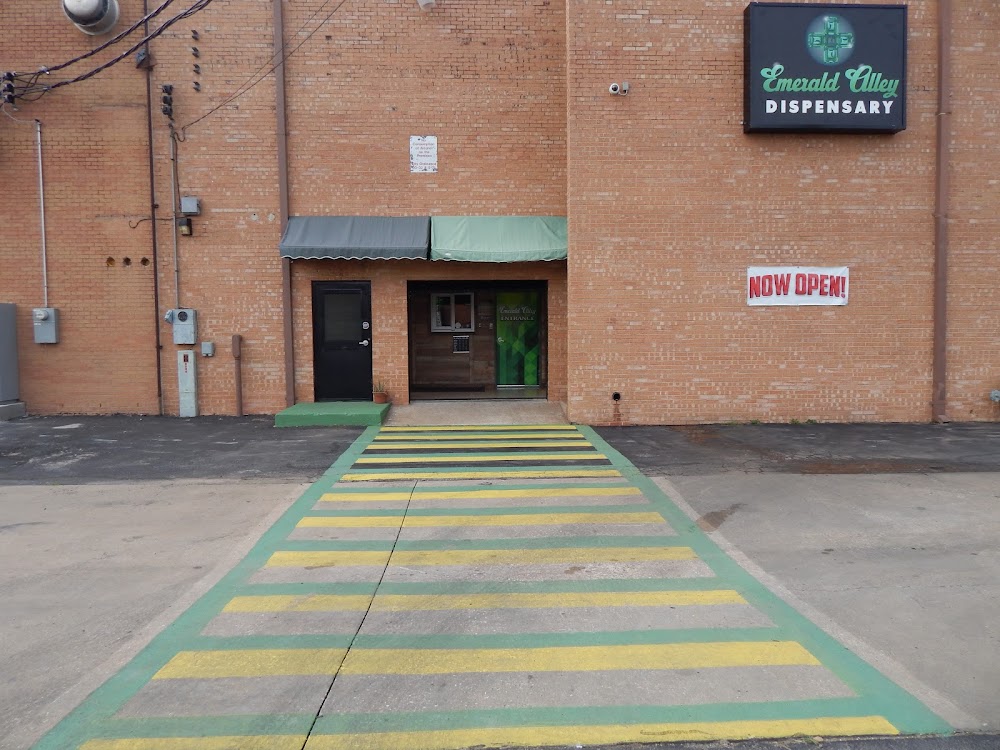 Emerald Alley photo 7