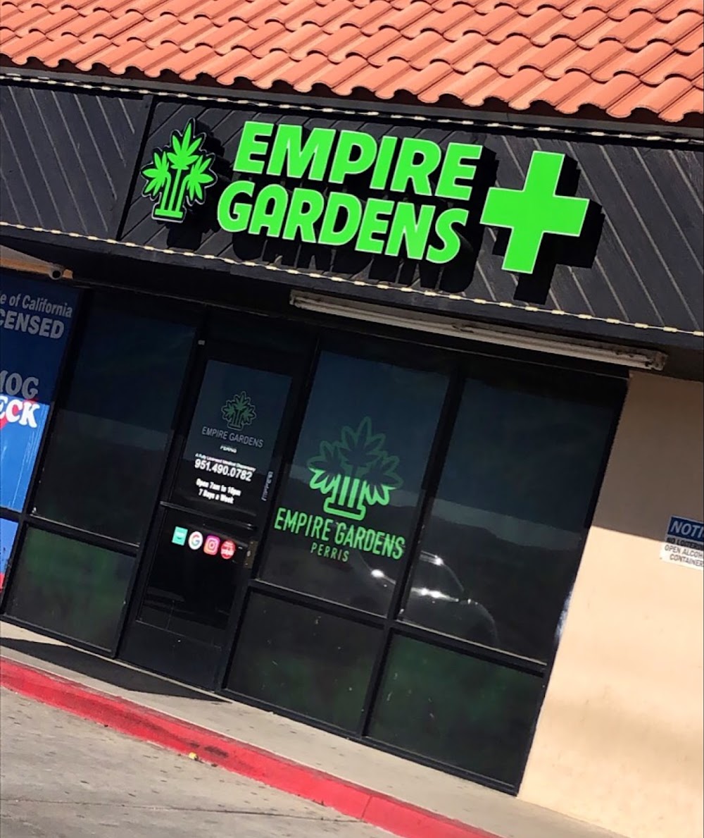 Empire Gardens photo 7