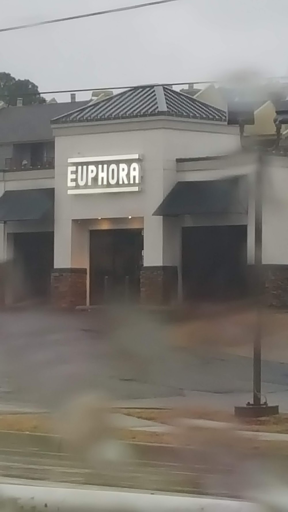 Euphora - E. 61st photo 7