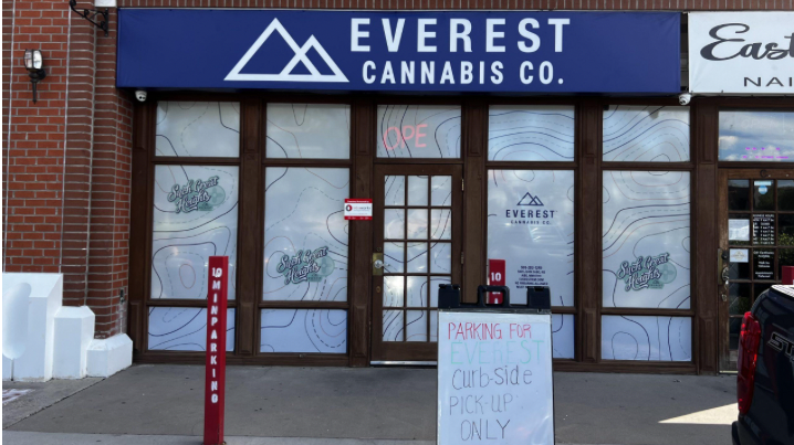 Everest Cannabis CO - Far Northeast Heights photo 1