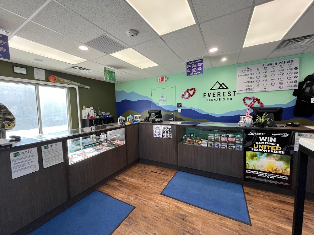 Everest Cannabis CO - Montano Plaza photo 2