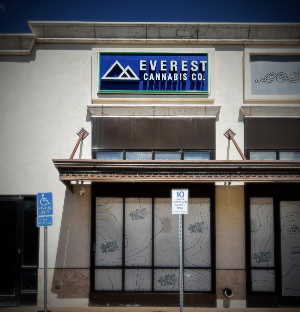 Everest Cannabis CO - Uptown photo 1