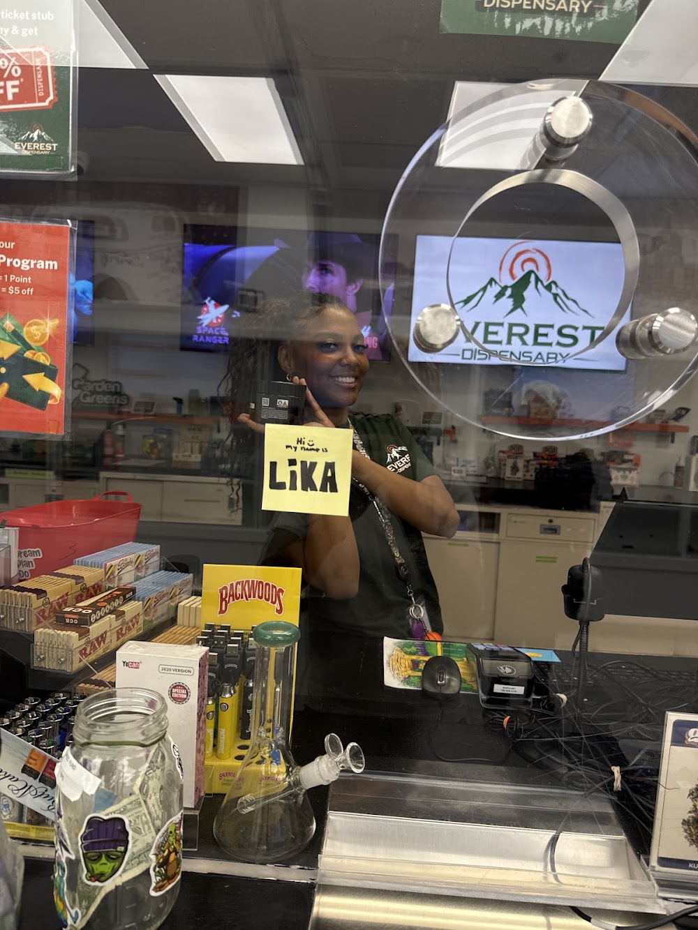 Everest Dispensary photo 7
