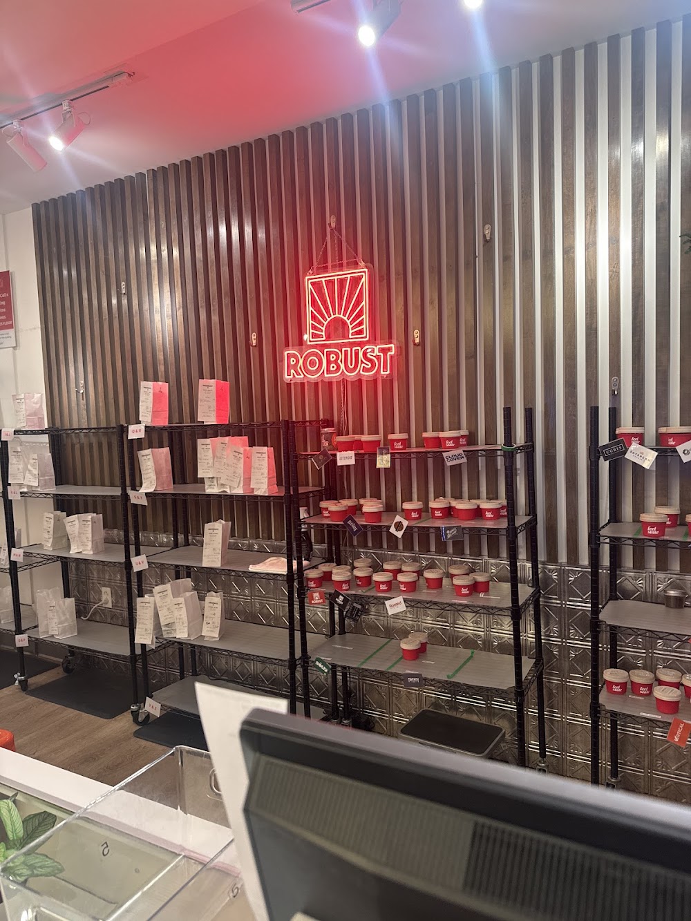 Feel State Dispensary photo 7
