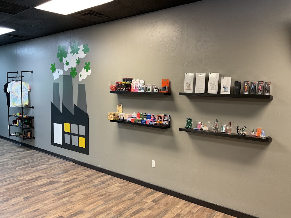 Flower Factory Fine Cannabis- Edmond photo 3