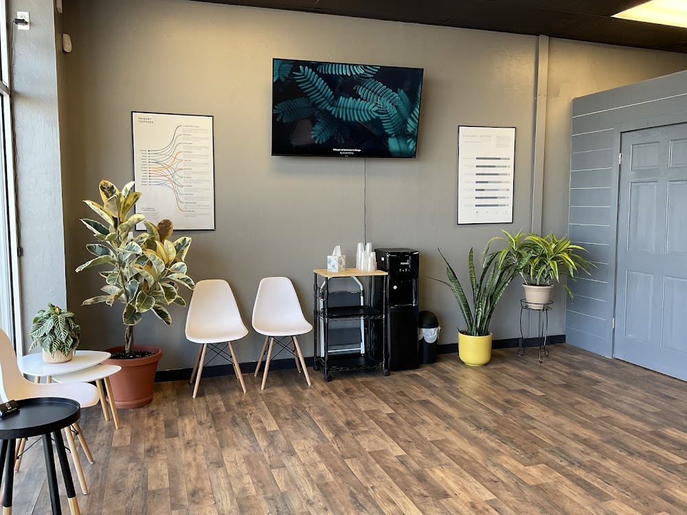 Flower Factory Fine Cannabis- Edmond photo 5