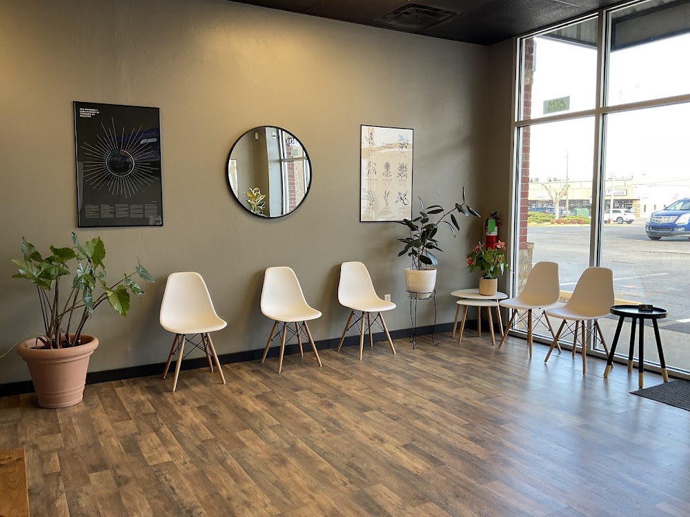 Flower Factory Fine Cannabis- Edmond photo 6