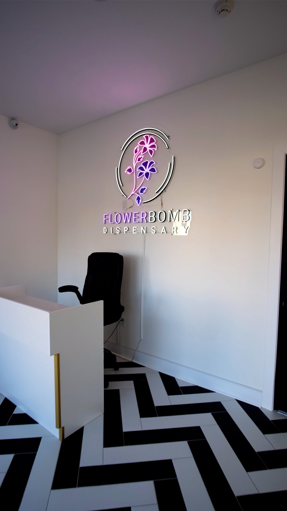 Flowerbomb Dispensary photo 4