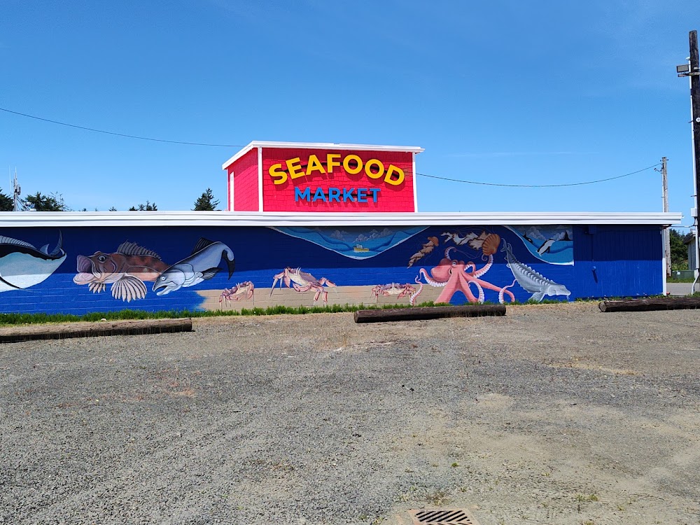 Freedom Market Ilwaco photo 1