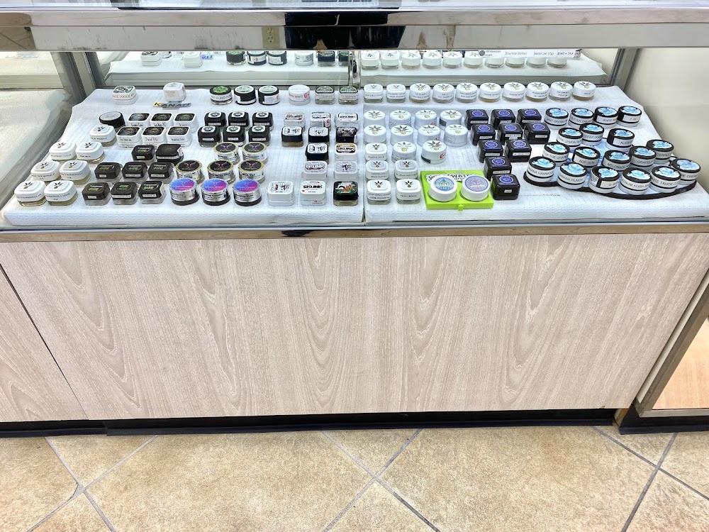 Green Flower Dispensary photo 4