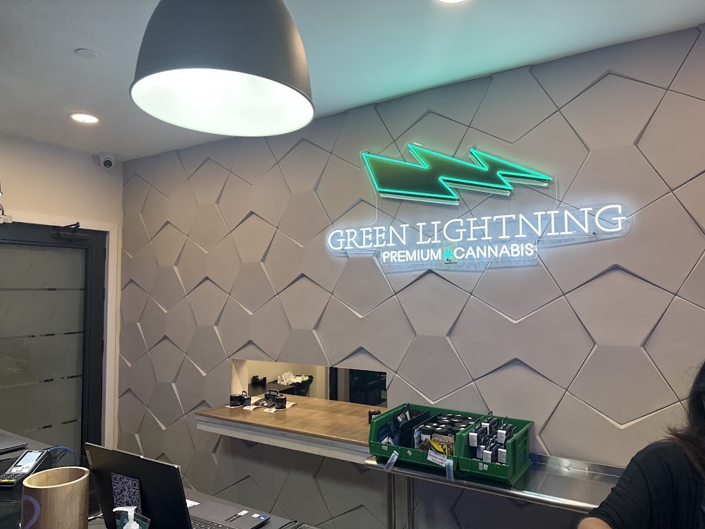 Green Lightning Cannabis photo 8