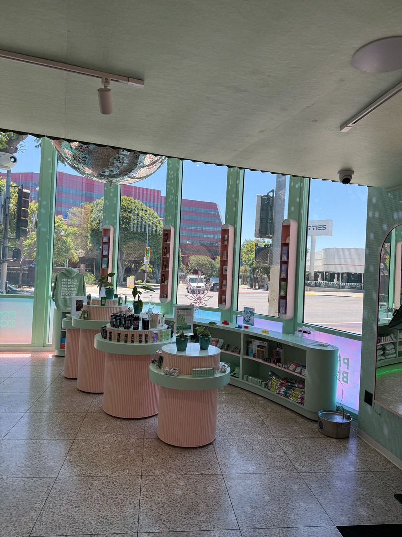 Green Qween West Hollywood photo 5