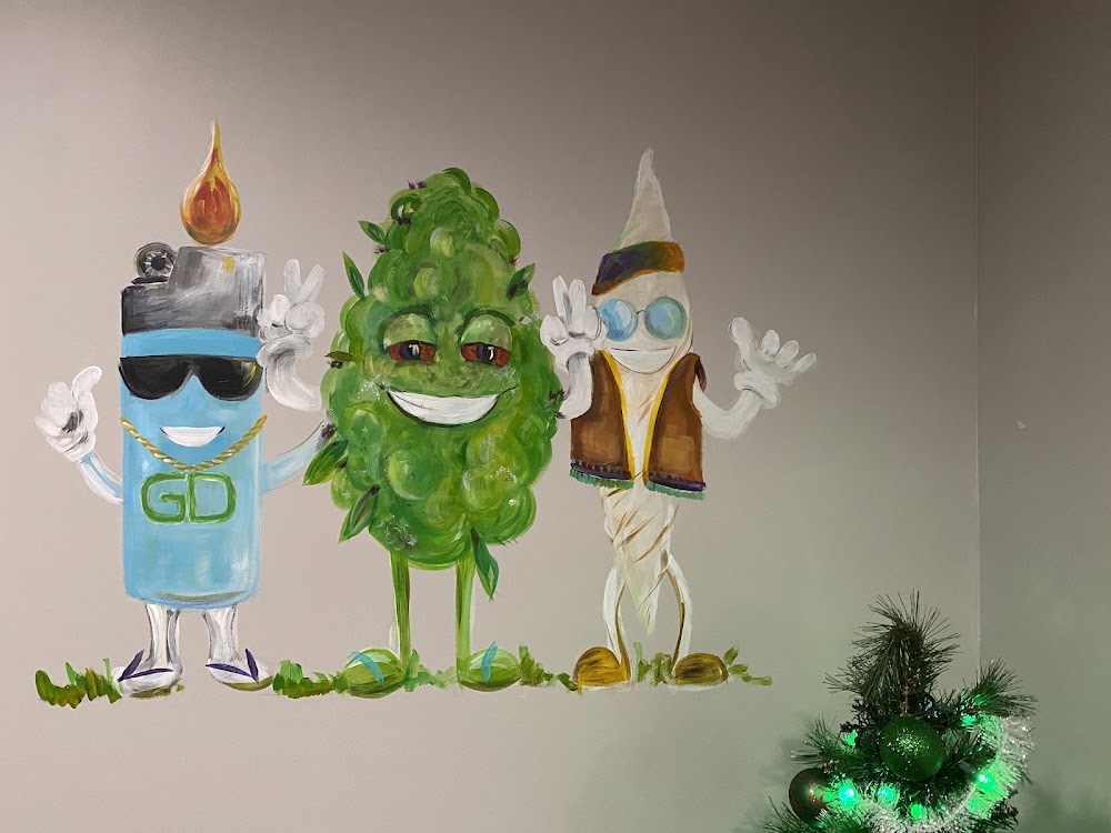 Greener Days Recreational Retail photo 3
