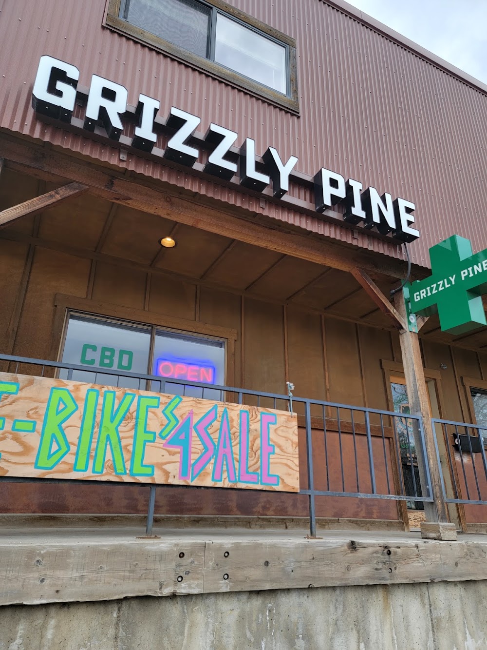 Grizzly Pine photo 8