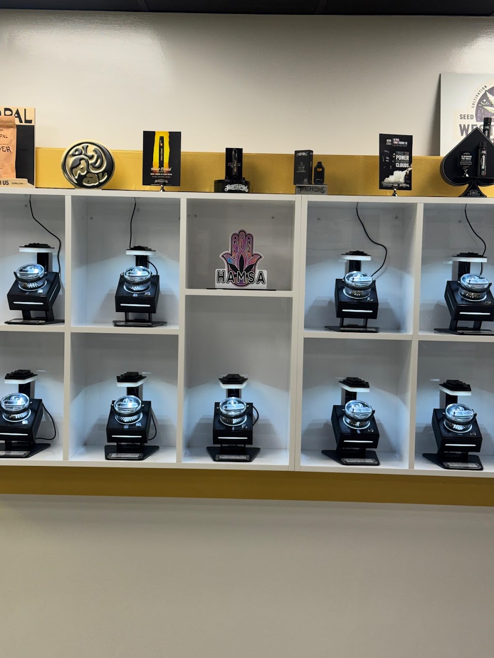 Hamm & Chaz Cannabis Dispensary photo 4