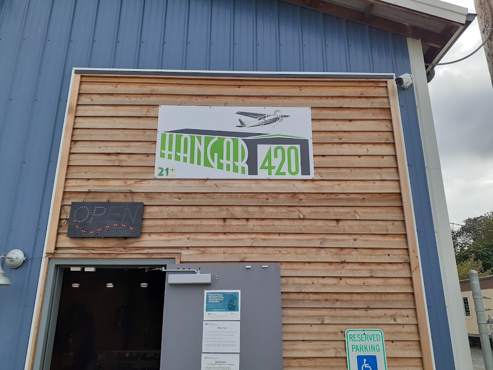 Hangar 420 Snohomish photo 5