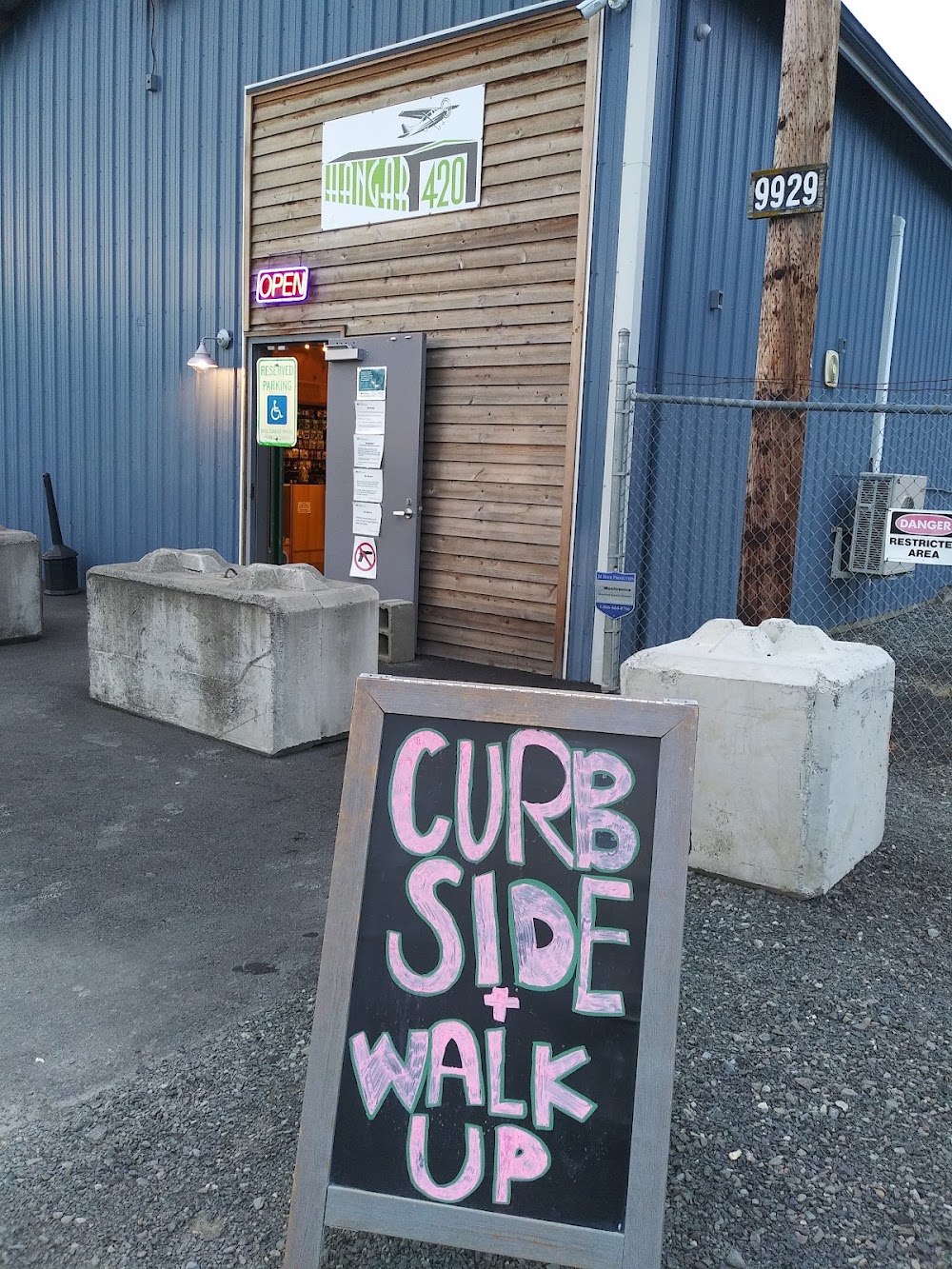 Hangar 420 Snohomish photo 7