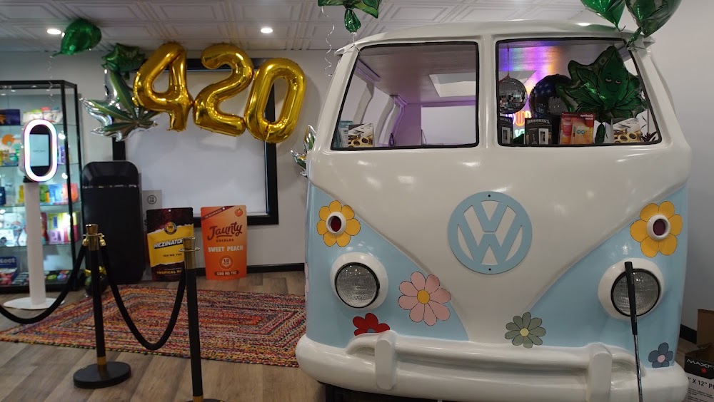 Happy Days Dispensary photo 3