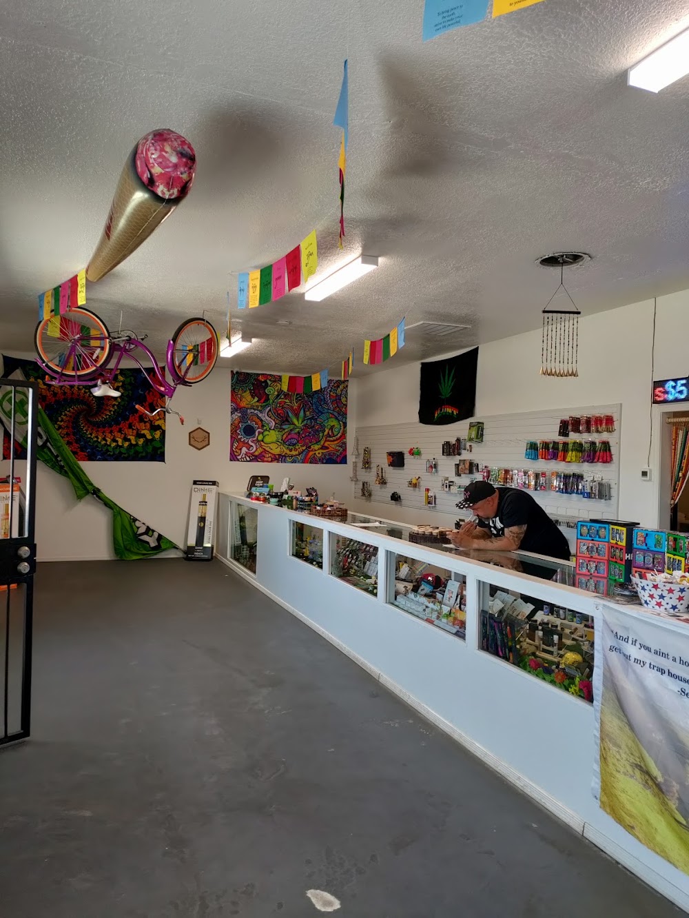 Happy Hippie Budz - Coors Blvd photo 2
