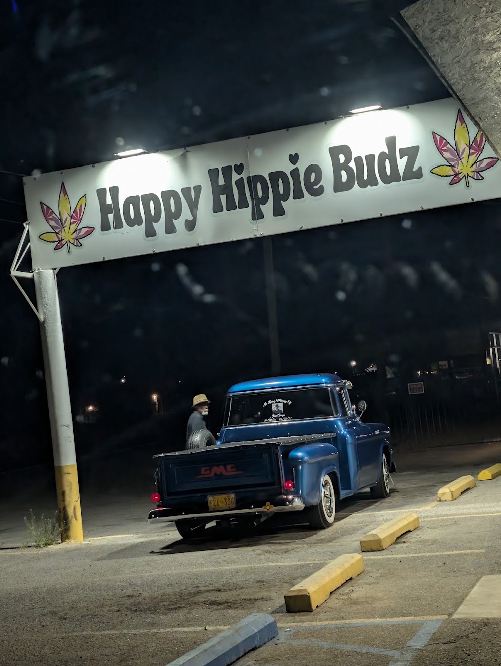 Happy Hippie Budz - Coors Blvd photo 6