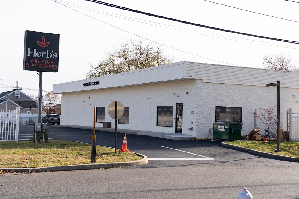 Herb's Premium Dispensary photo 1