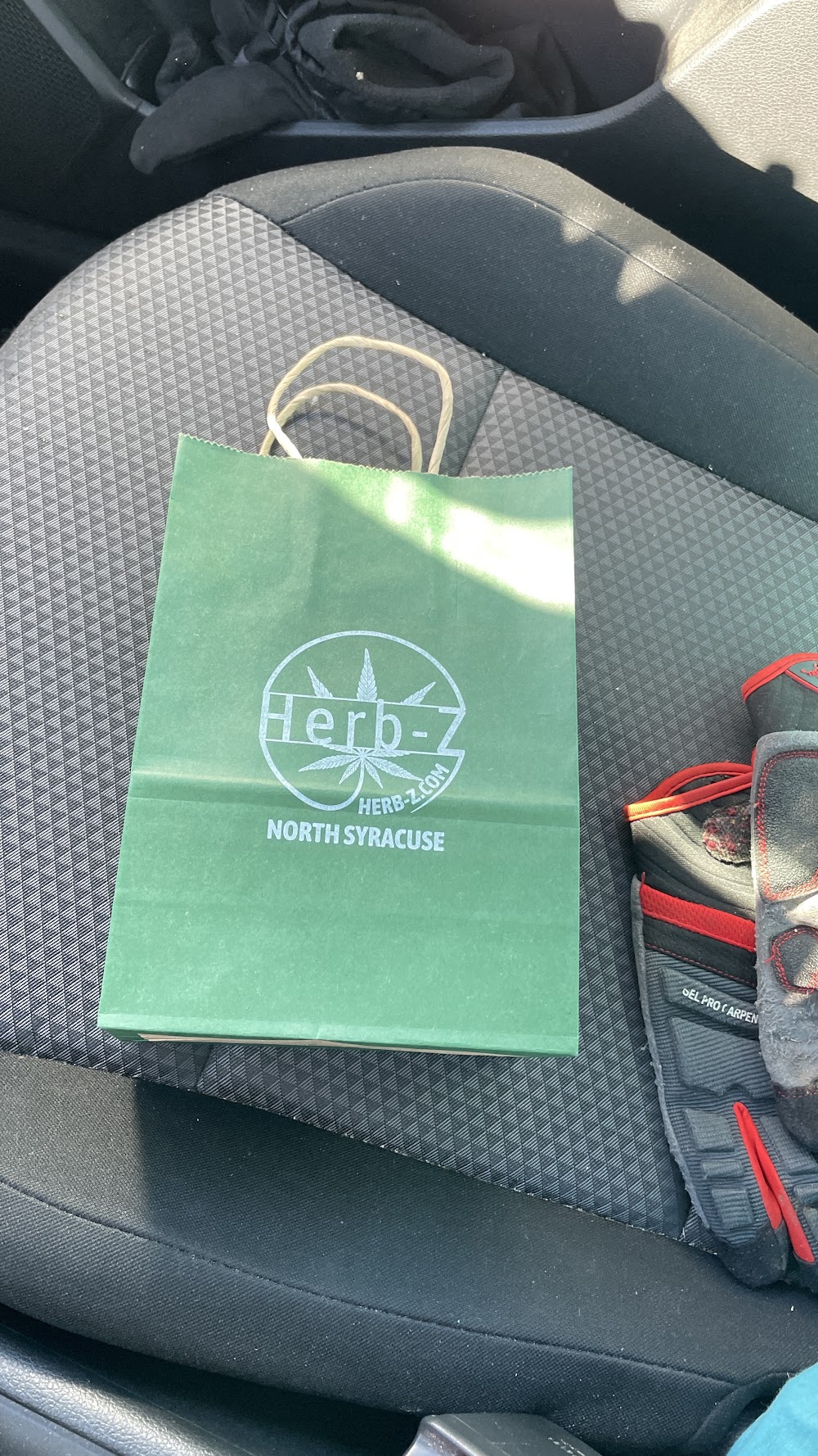 Herb-Z photo 3