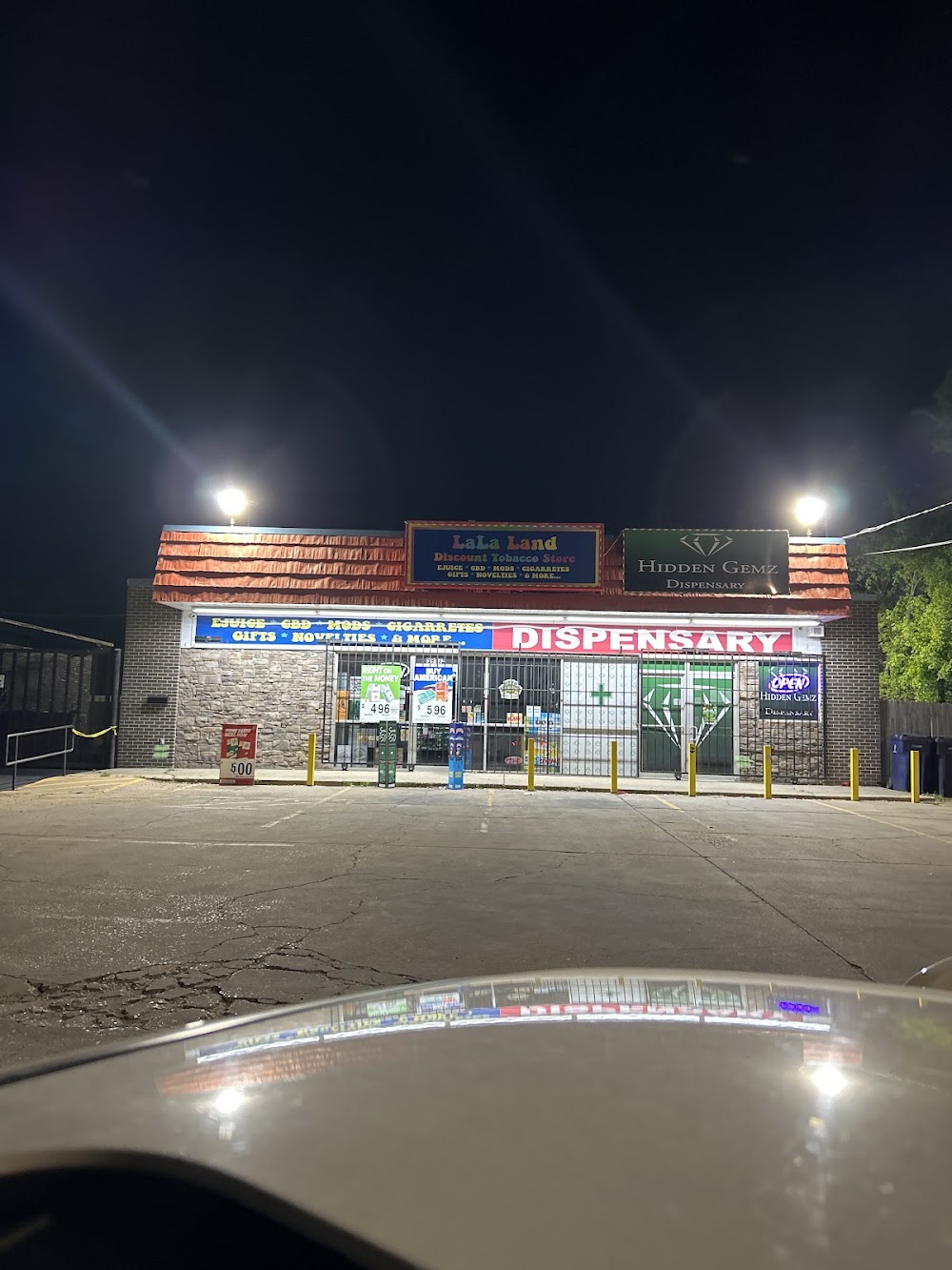 Hidden Gemz - Sunnylane Rd photo 8