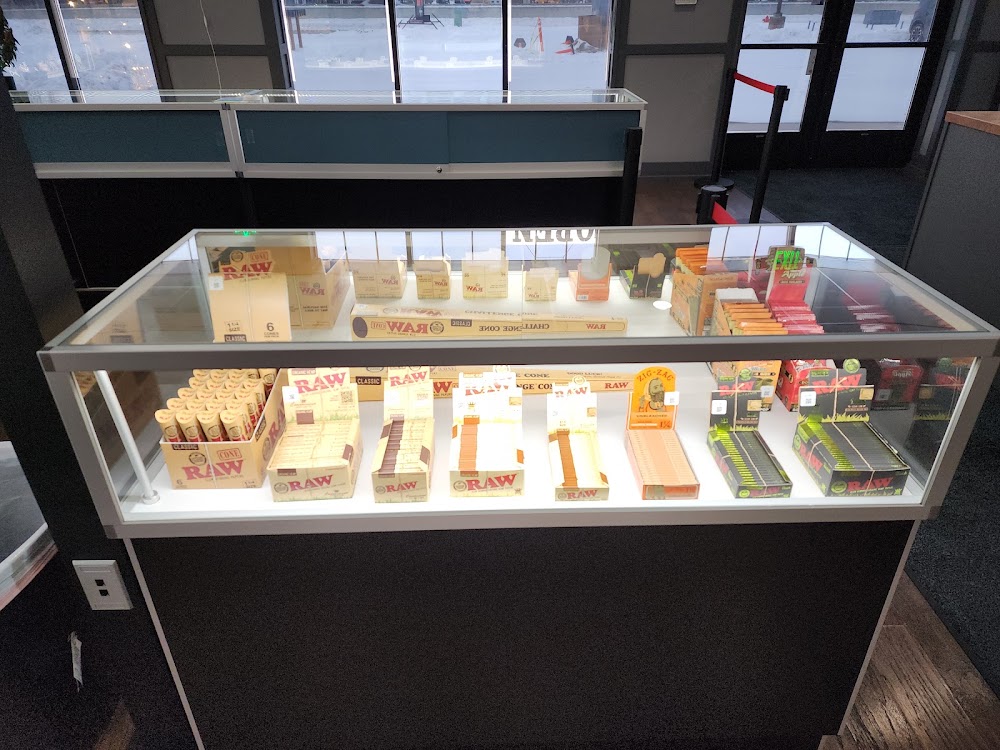 High 10 Dispensary photo 3