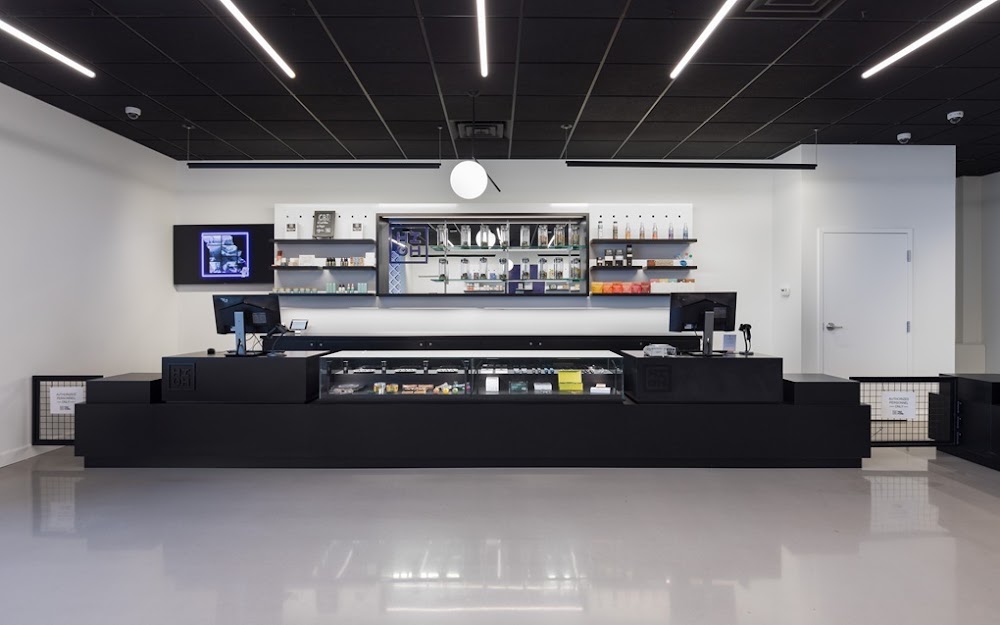 High Profile Cannabis Shop photo 4