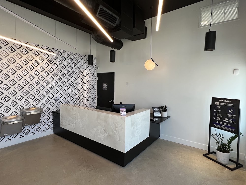 High Profile Cannabis Shop photo 4