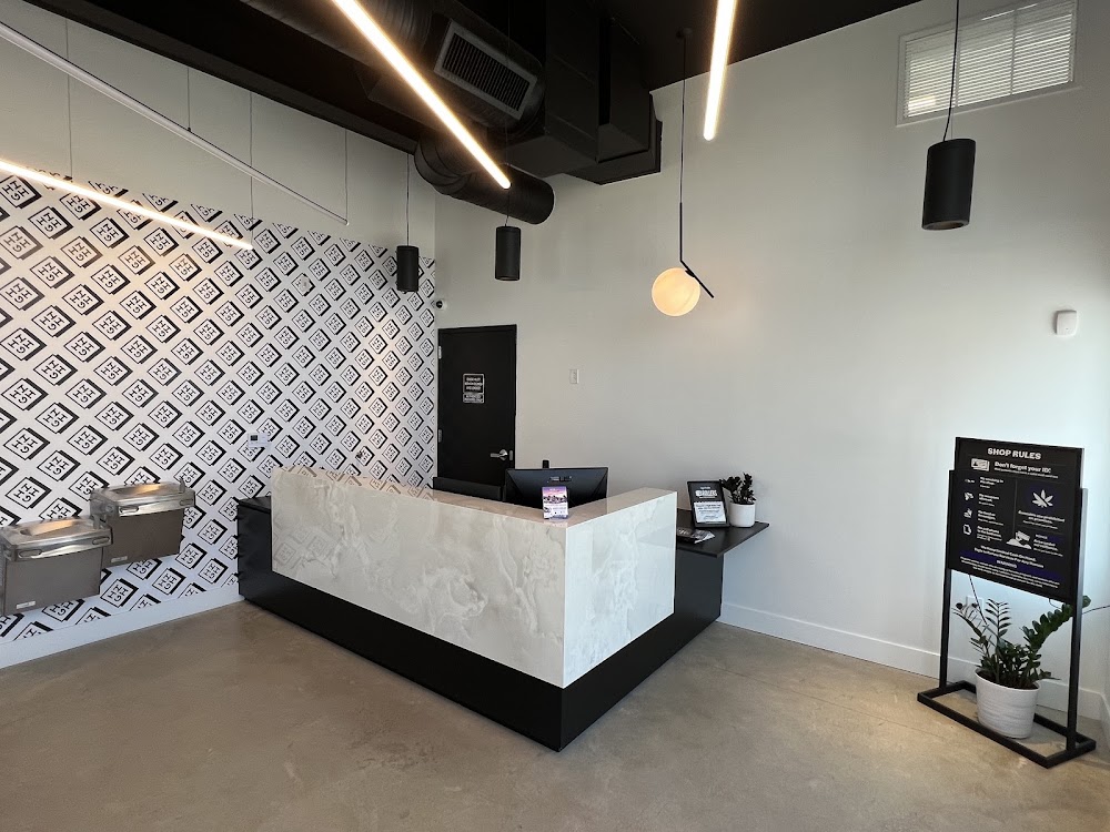 High Profile Cannabis Shop photo 7