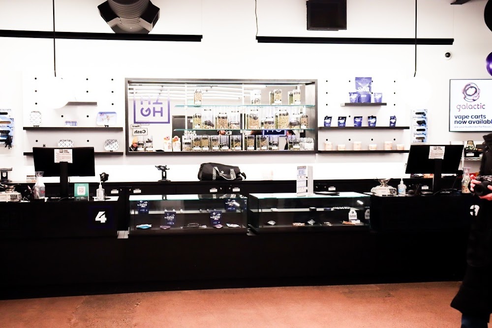 High Profile Cannabis Shop photo 4