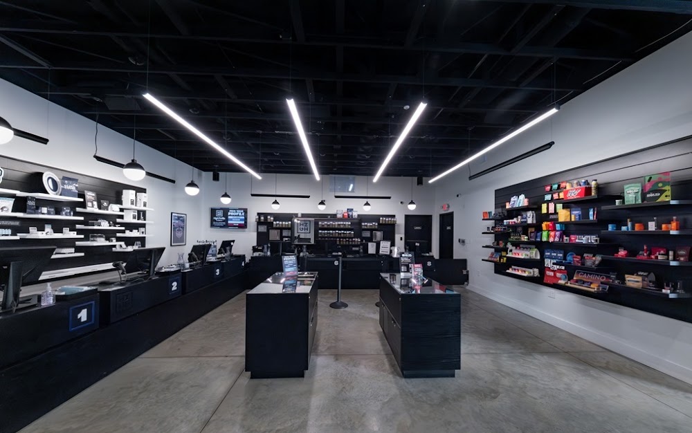 High Profile Cannabis Shop photo 3