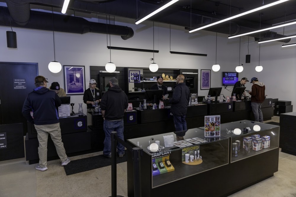 High Profile Cannabis Shop photo 4