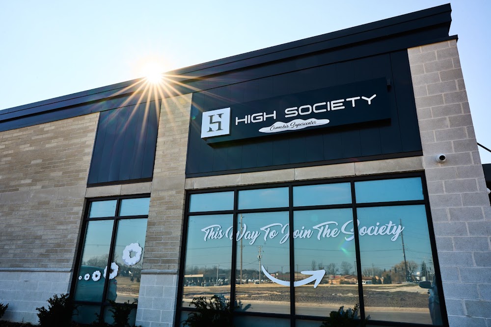 High Society 4 photo 1