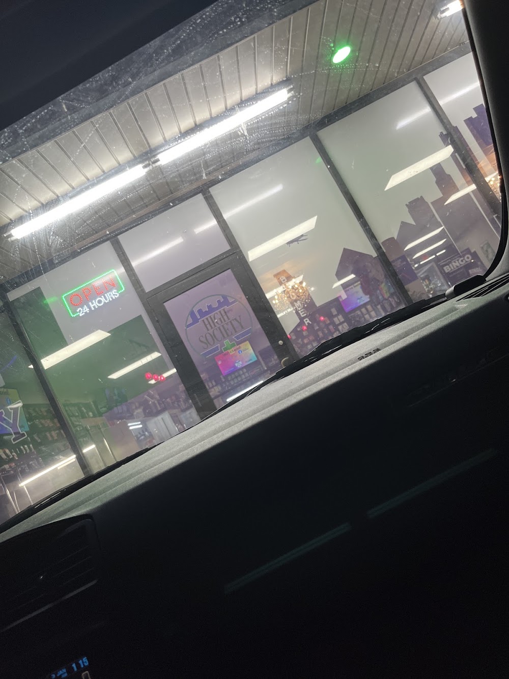 High Society - East Norman - 24/7 photo 7