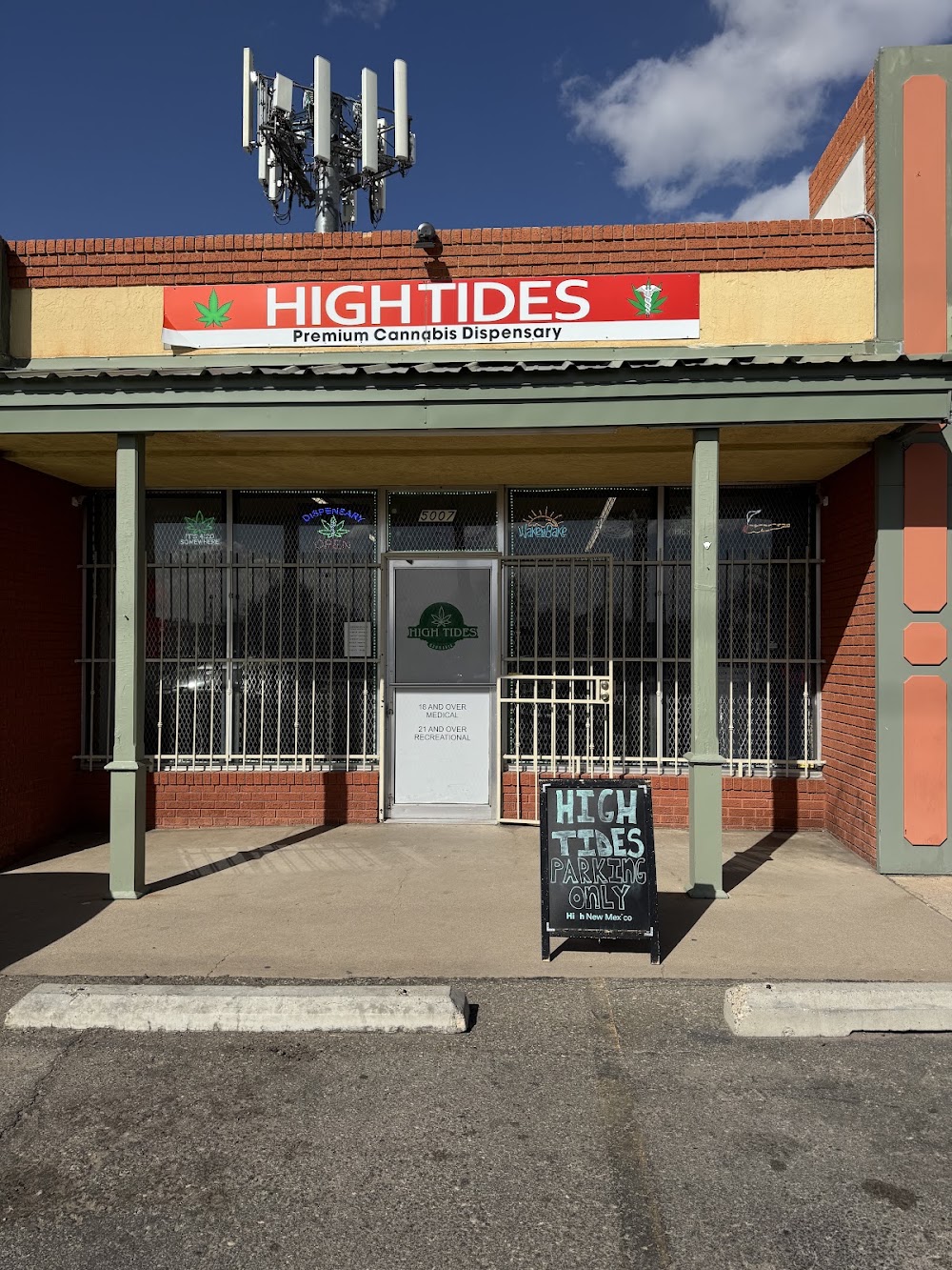 High Tides Dispensary photo 1