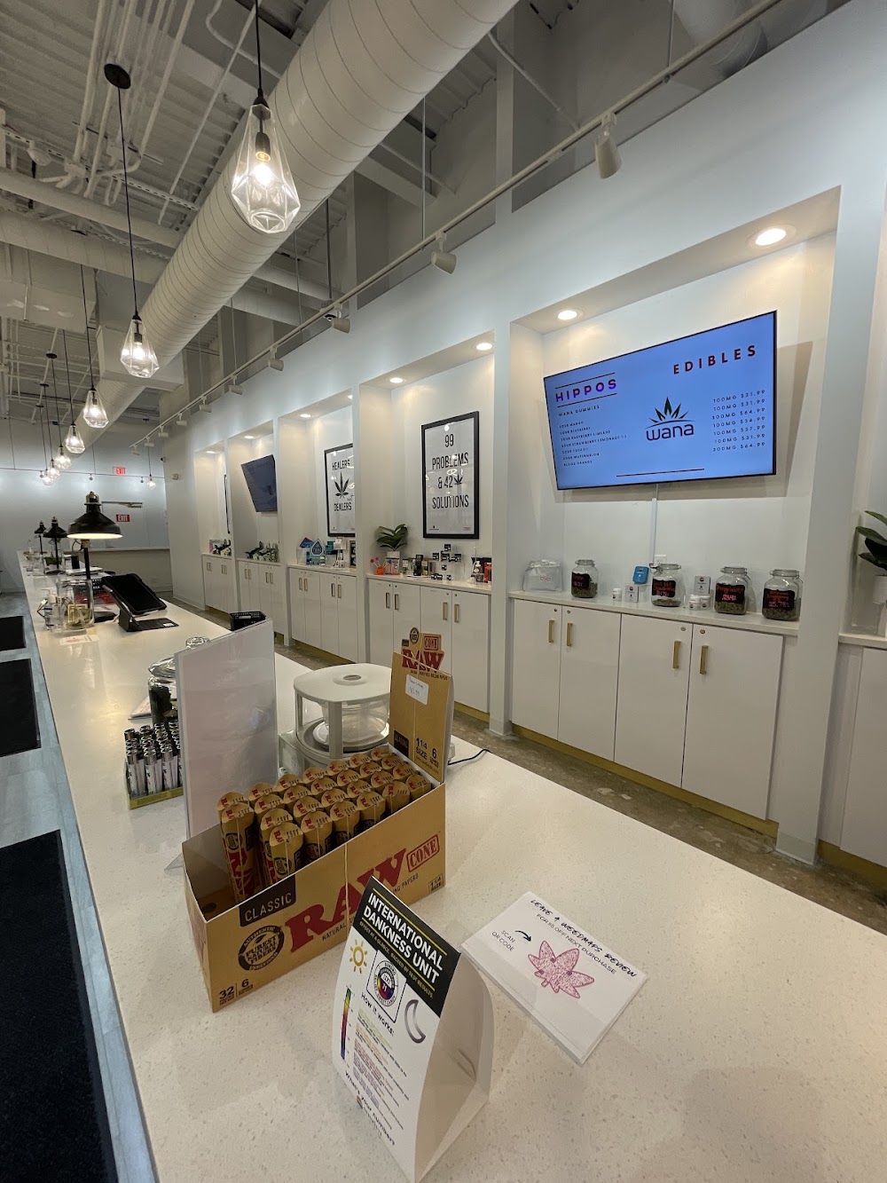Hippos Marijuana Dispensary photo 4
