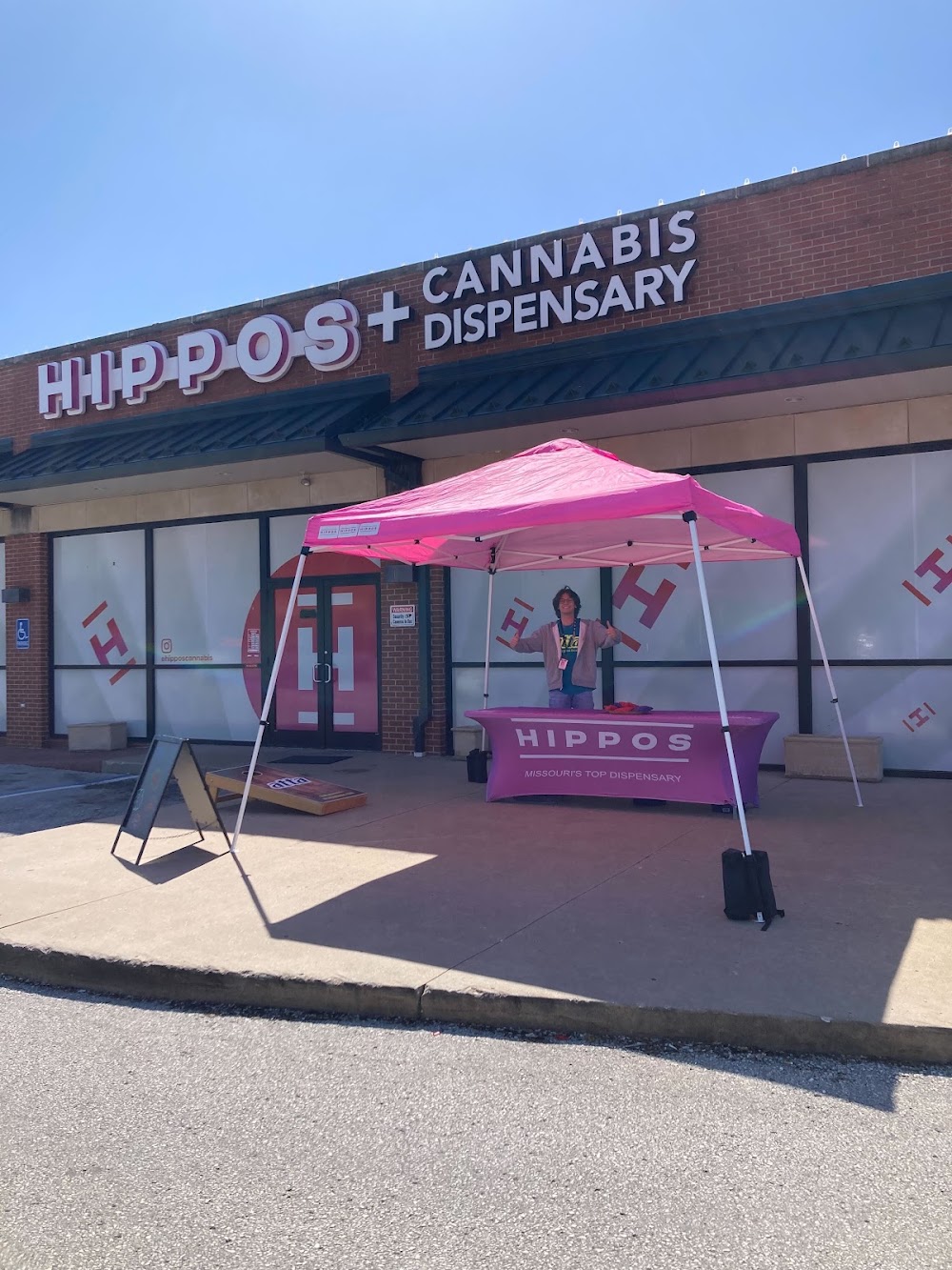 Hippos Marijuana Dispensary photo 1