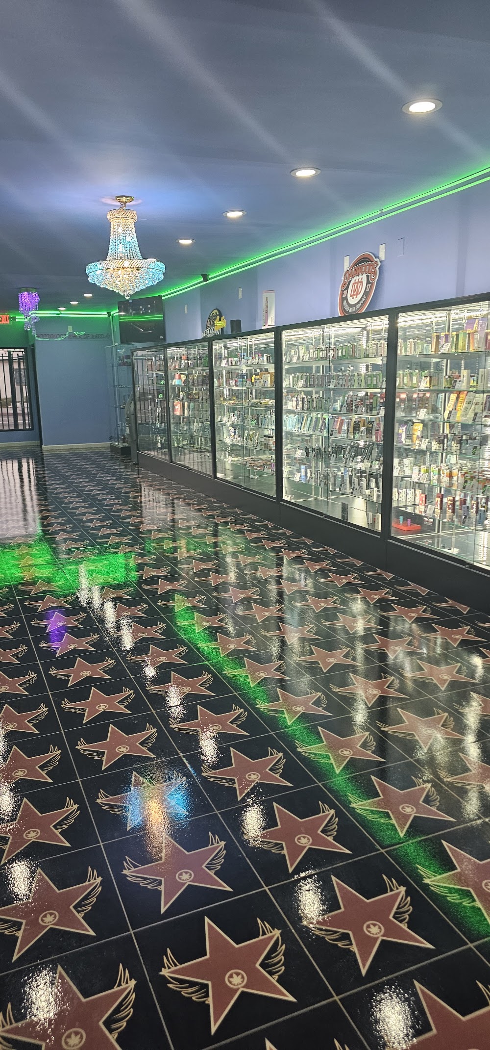 Hollywood Walk Of Weed photo 8