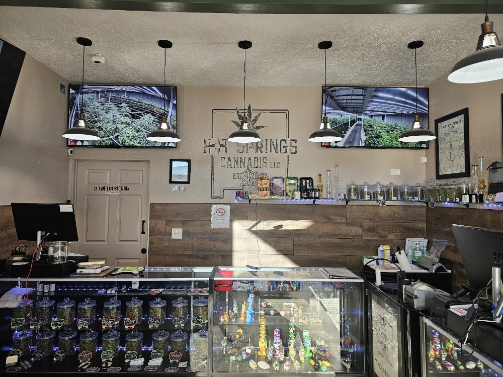Hot Springs Cannabis photo 4