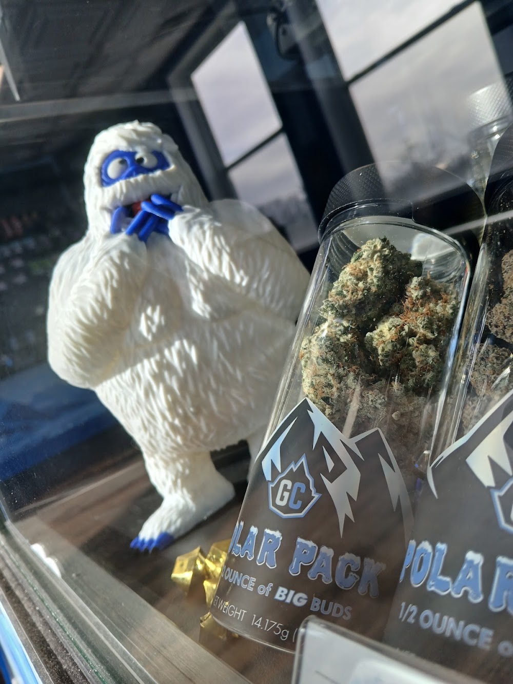 Igloo Cannabis Store photo 6