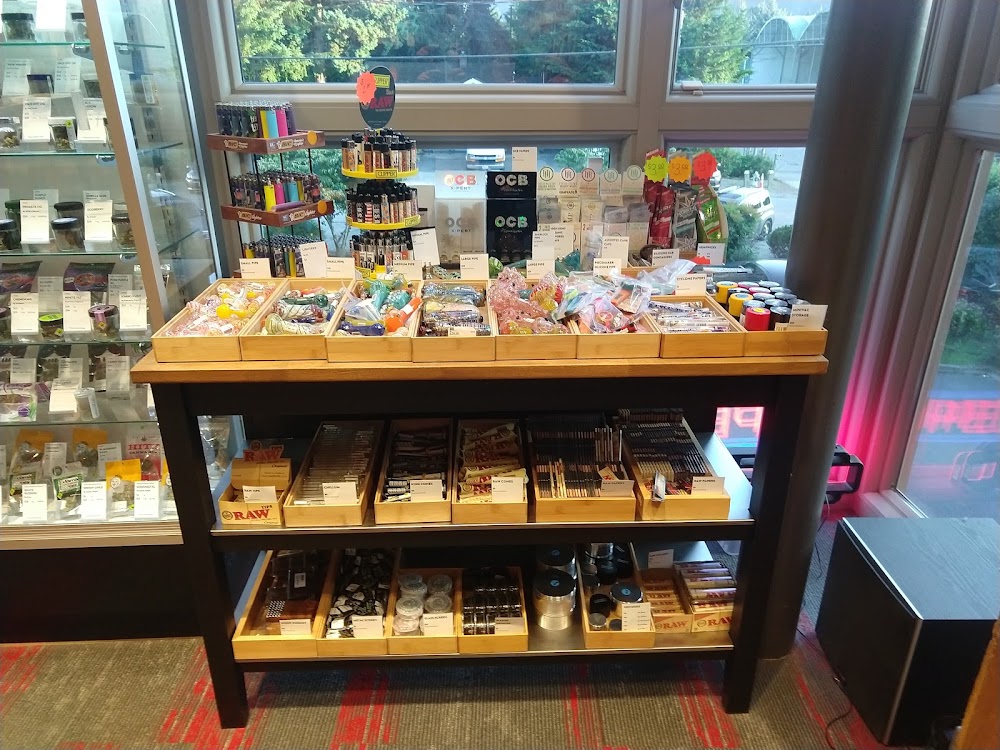 Issaquah Cannabis Company photo 8