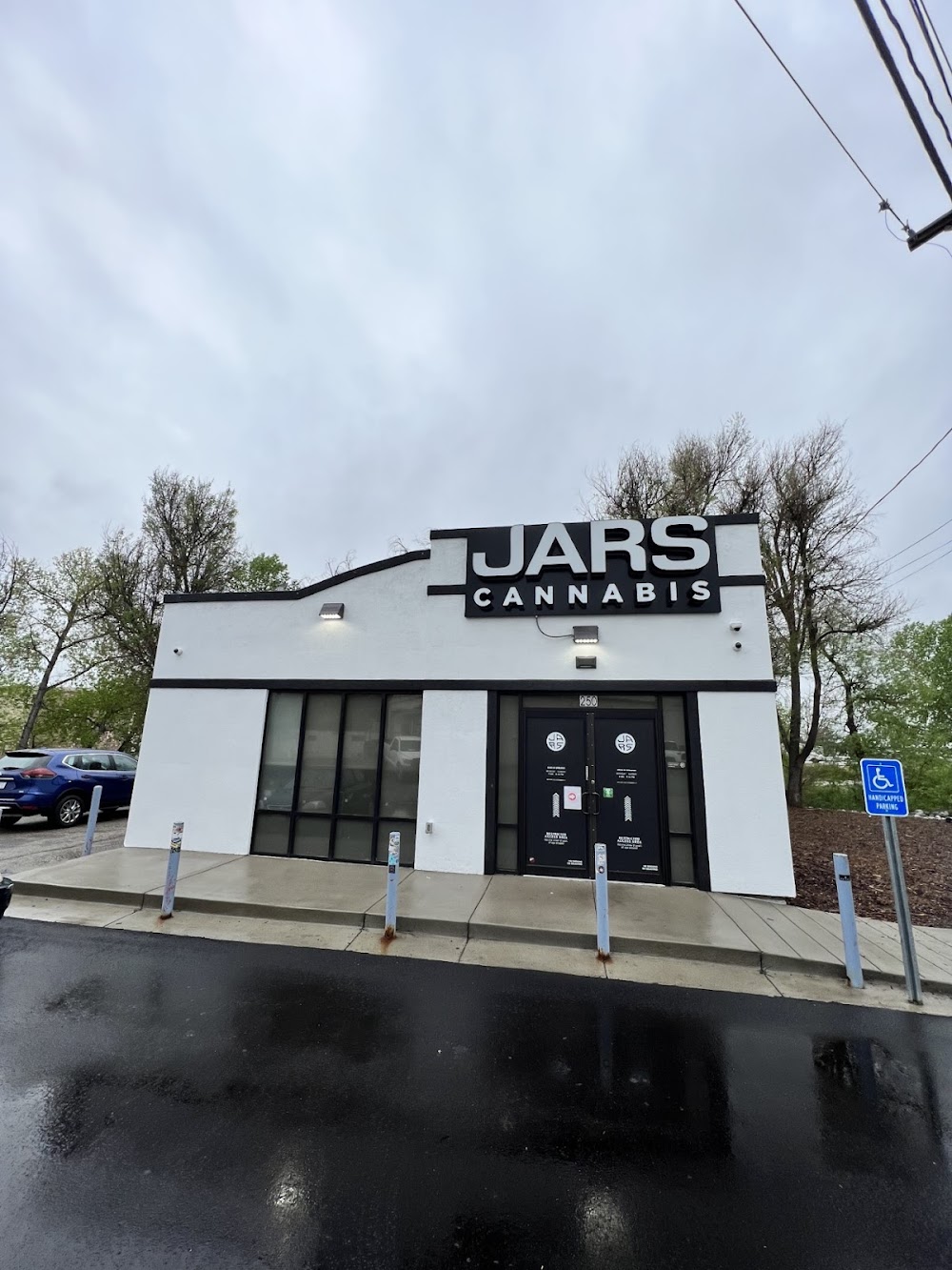 Jars Cannabis photo 4