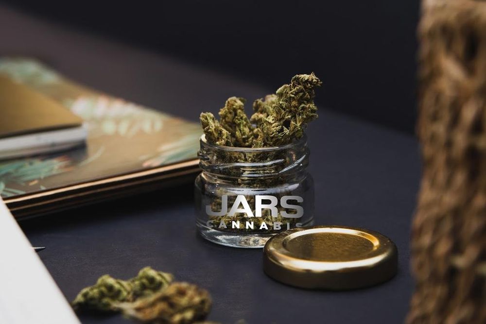 Jars Cannabis photo 5